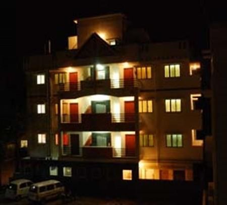 The Tavern Bed and Breakfast Bangalore Exterior foto
